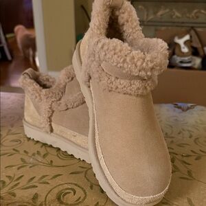Ugg Classic Ultra Mini Spillseam Genuine Sherling Bootie